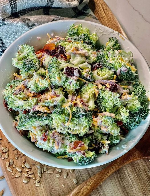 Skinny Creamy Broccoli Salad 1