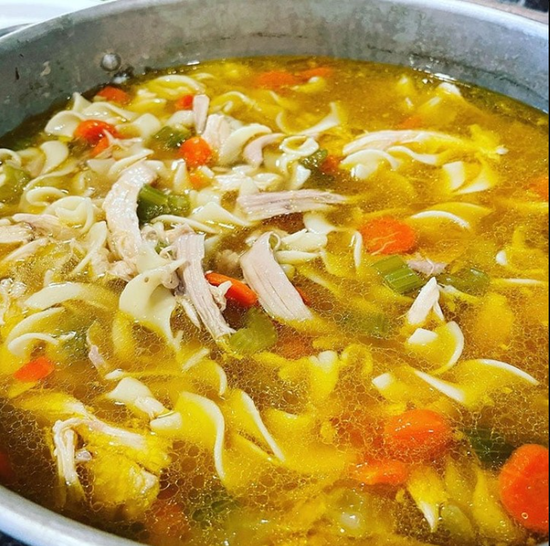Weight Watchers Slow Cooker Chicken Noodle Soup recipe Dieter24