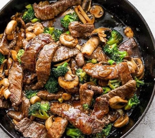 Beef and Broccoli Stir Fry - Dieter24