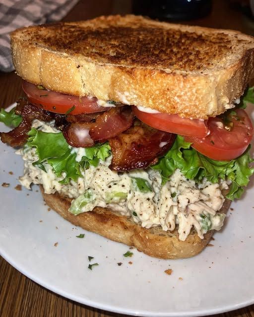 682061026 122133860217052404 2853542623420708156 n